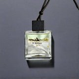 Clear pendant with 'kaysu' branding on a dark gray background